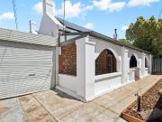 Beautifully Renovated Settlers Cottage – Timeless Charm...