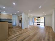 Beautifully Renovated Villa Offering Stylish Low...