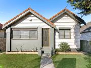 Beautifully Spacious Family Home Lawn Maintenance...