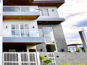 BEAUTIFULMODERN 3 STOREY HOUSE FOR SALE IN GREENWOODS