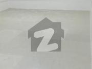 Bechlor allowed only for mans flat available for rent in...