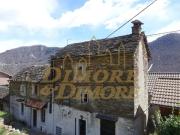 Bed & Breakfast con mura in vendita a Caprezzo