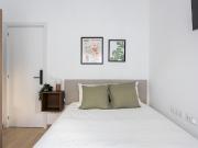 Bedroom for rent in Sepúlveda 112, Barcelona