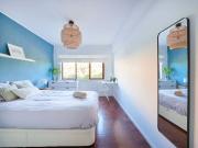 Bedroom in a 2 bedroom apartment in Lisbon Room 1