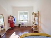 Bedroom in a 5 bedroom apartment in Lisbon Room 3