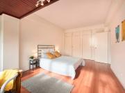Bedroom in a 6 bedroom apartment in Lisbon Room 4