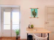 Bedroom in a 7 bedroom apartment in Lisbon Room 2