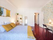 Bedroom in a 7 bedroom apartment in Lisbon Room 5