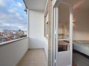 Bedroom in a 7 bedroom apartment in Lisbon Room 6