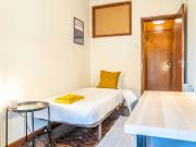 Bedroom in a 7 bedroom apartment in R. Augusto Lessa,...