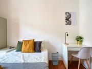 Bedroom in a 9 bedroom apartment in R. do Desterro,...