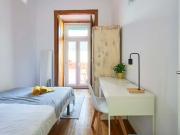 Bedroom in a 9 bedroom apartment in R. do Desterro,...