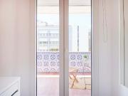 Bedroom with balcony in a 9 Bedroom Apartment in Rua...