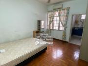 Bedrooms: 4 Bathroom：3 Furnishing: Fully extended, auto...