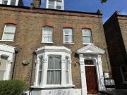Bedsit, Queen's Park