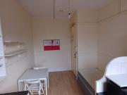 Bedsit, Stuart Crescent, N22