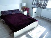 Bedsit Studio Newbury Park £900 Pcm