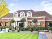 Beech Hill, Hadley Wood, 3 Bedroom Penthouse