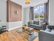 Beechwood Road, Leeds LS4, 4 bed shared accommodation to... Beechwood Road, Leeds LS4, 4 bed shared accommodation to...