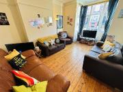 Beechwood View, Burley, Leeds, West Yorkshire LS4, 4 bed...