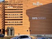 Beeindruckende Architektur in lebhaftem...