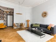 Beige Hospitalité Madeleine balnéo confort abs