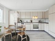 Bel appartement 2 pièces au dernier étage, en plein...