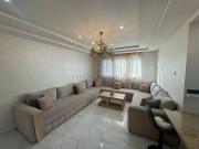 Bel appartement à vendre à Bouskoura. 2 grandes pièces....