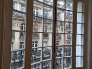 Bel appartement ancien de 4 chambres à louer vide