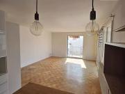 BEL APPARTEMENT AVEC GRANDE TERRASSE ET PARKING