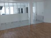 BEL APPARTEMENT AVEC TERRASSE QUARTIERS MONCEAU /...