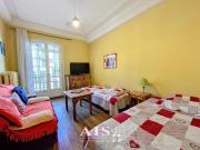 Bel appartement dans un immeuble historique