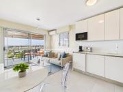 Bel appartement de 2 pièces avec terrasse et vue...