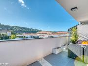 Bel appartement T2 avec terrasse Dernier étage vue dégagée