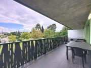 Bel appartement traversant avec vue dégagée