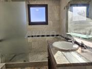 Bel appt vide 3 ch quartier des hôpitaux