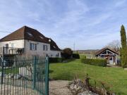 BEL ENSEMBLE EN PIERRE AVEC VUE PANORAMIQUE