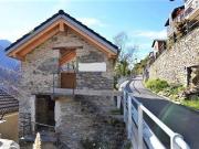 Bel rustico con progetto preliminare in una posizione...