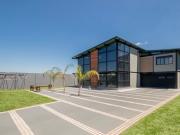 BelÃssima casa de 455mÂ² com conceito Ãºnico