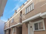 Bela casa de 3 dormitórios com suíte e piscina