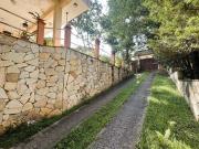 Bela casa em condomínio fechado na Granja Vianna!