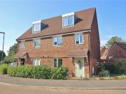 Beldam Bridge Gardens, Woking 4 bedrooms Property for...