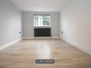 Belgrave Avenue, Watford WD18, 5 bed terraced house to...