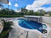 Belissãma casa c/ 05 suãtes em condomãnio alto padrão