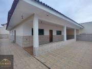 Belíssima Casa 03 suítes ha poucos Metros da Praia do Sonho