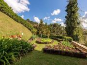 Belissima Casa alto padrão p/venda c/900m2 e 05 suites...