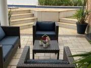 Belíssima casa assobradada, com 2 terrenos em condomínio...