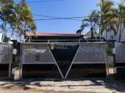 Belíssima casa beira de rio com 4 suítes piscina e deck...