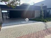 Belíssima Casa com 3 suítes à venda, 320 m² Condomínio...