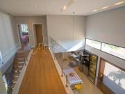 Belíssima casa, com destaque para os finos detalhes Alto...